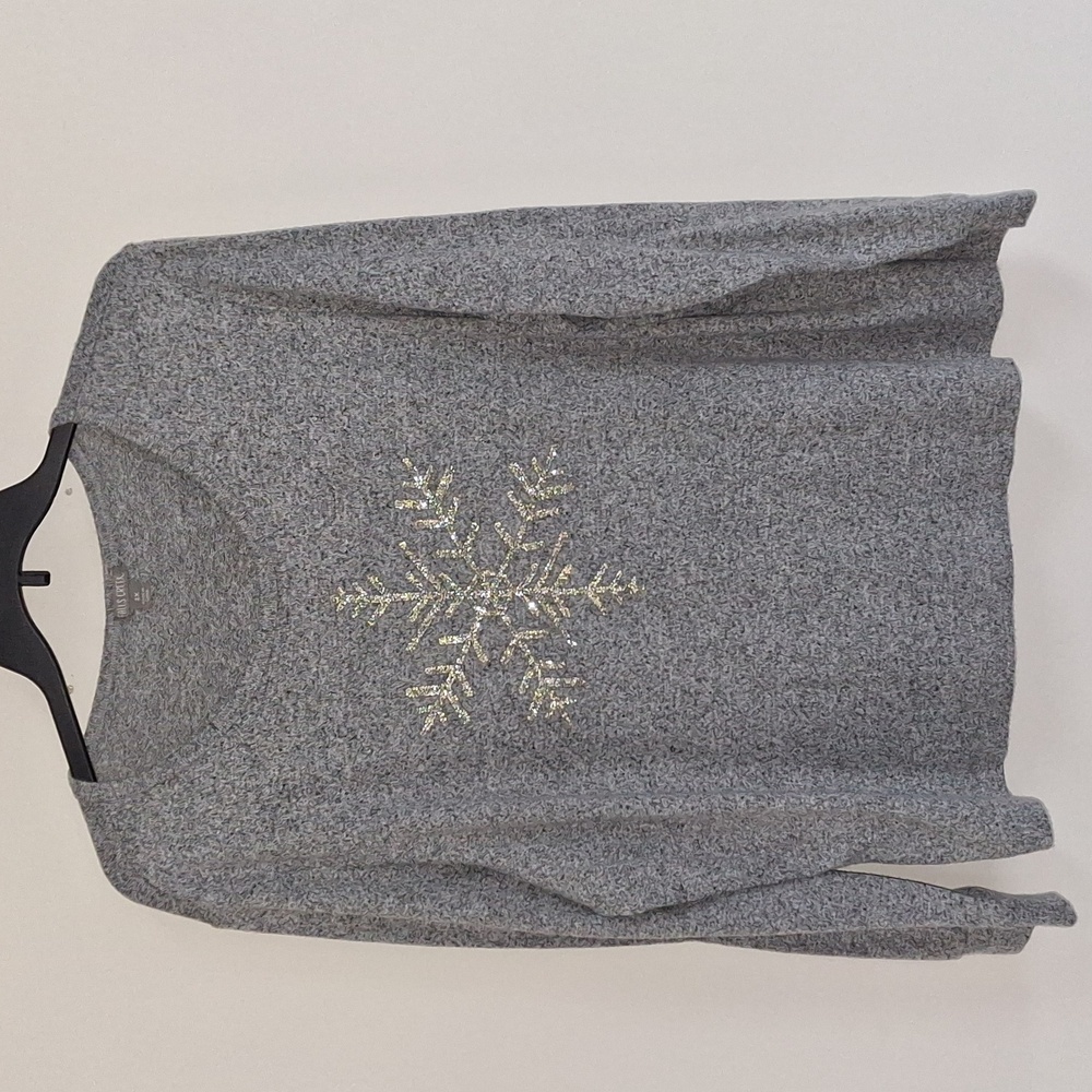 2X Falls Creek Gray Sweater with Sparkly Snowflake